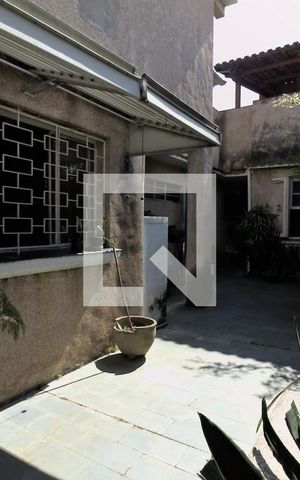 Casa para alugar com 240m², 2 quartos e 3 vagas Casa para alugar com 240m², 2 quartos e 3 vagasQuintal