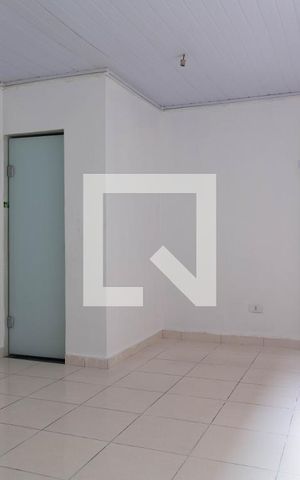 Casa para alugar com 130m², 2 quartos e sem vagaSala