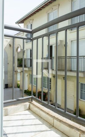 Casa de condomínio para alugar com 125m², 3 quartos e 2 vagas Casa de condomínio para alugar com 125m², 3 quartos e 2 vagasVaranda