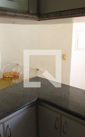 Apartamento para alugar com 38m², 1 quarto e 1 vagaSala/Cozinha
