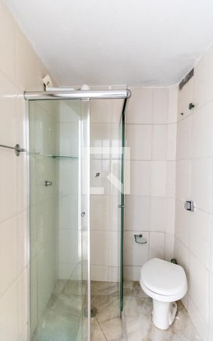 Apartamento para alugar com 36m², 1 quarto e sem vaga Apartamento para alugar com 36m², 1 quarto e sem vagaBanheiro