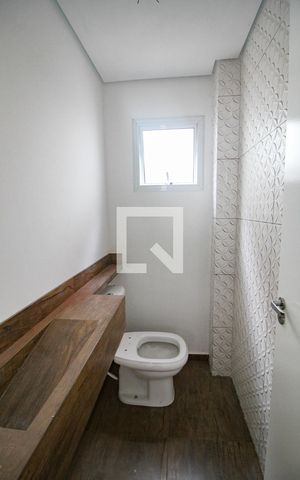Casa de condomínio para alugar com 100m², 2 quartos e 2 vagaslavabo
