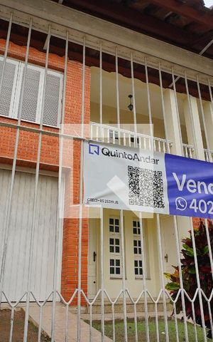 Casa à venda com 314m², 4 quartos e 4 vagasFachada da Casa