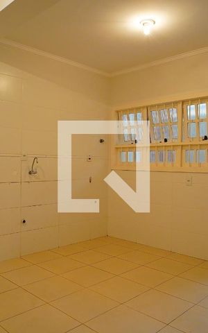 Casa à venda com 314m², 4 quartos e 4 vagasCozinha