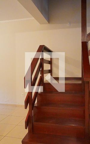 Casa à venda com 314m², 4 quartos e 4 vagasAcesso Dormitórios