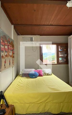 Casa à venda com 70m², 3 quartos e 2 vagasQuarto 2