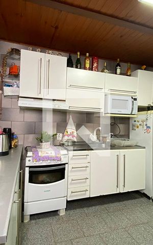 Casa à venda com 70m², 3 quartos e 2 vagasCozinha
