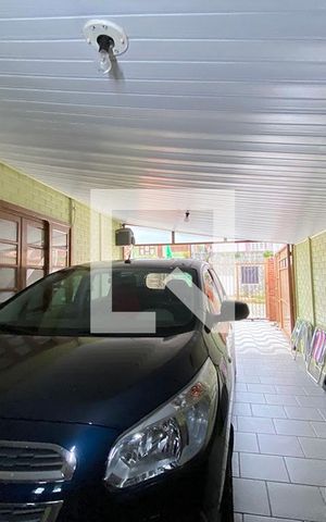 Casa à venda com 70m², 3 quartos e 2 vagasGaragem