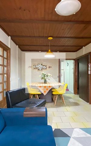 Casa à venda com 70m², 3 quartos e 2 vagasSala de Estar