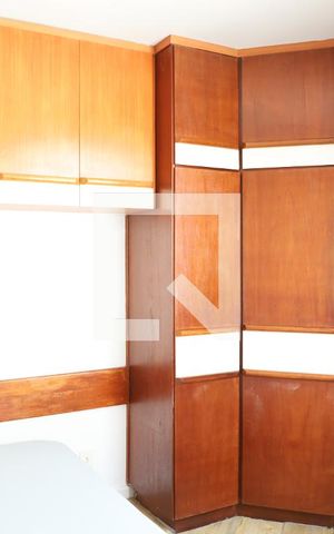 Apartamento para alugar com 73m², 2 quartos e 1 vagaQuarto