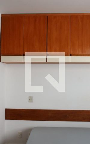 Apartamento para alugar com 73m², 2 quartos e 1 vagaQuarto