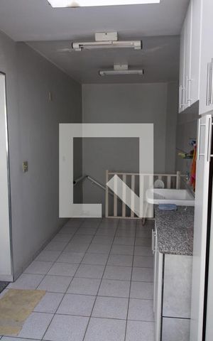 Casa à venda com 150m², 2 quartos e 2 vagas Casa à venda com 150m², 2 quartos e 2 vagasLavanderia