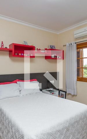 Casa à venda com 700m², 7 quartos e 5 vagas Casa à venda com 700m², 7 quartos e 5 vagasSuíte 2