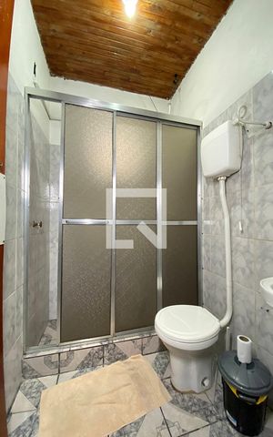 Casa à venda com 150m², 3 quartos e 2 vagasBanheiro