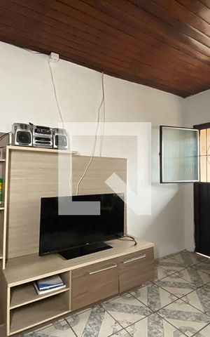 Casa à venda com 150m², 3 quartos e 2 vagasSala