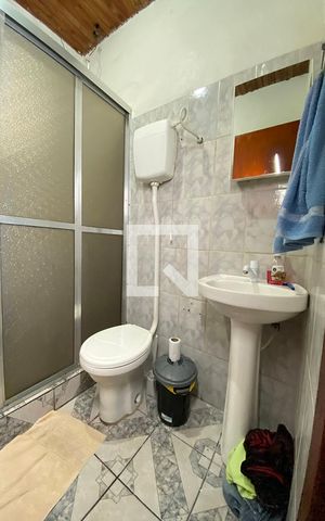 Casa à venda com 150m², 3 quartos e 2 vagasBanheiro