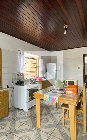 Casa à venda com 150m², 3 quartos e 2 vagasCozinha