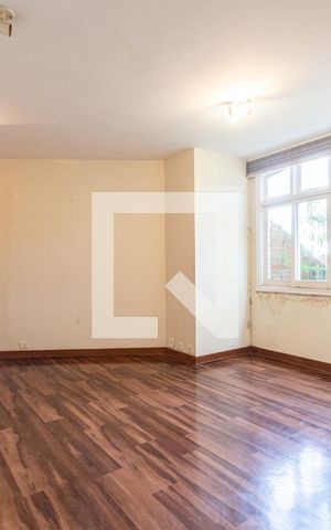 Casa à venda com 703m², 4 quartos e 5 vagasAcesso as Suítes