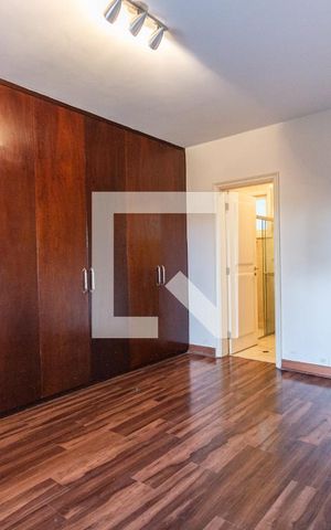 Casa à venda com 703m², 4 quartos e 5 vagasSuíte 3