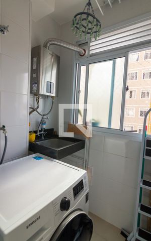 Apartamento para alugar com 43m², 2 quartos e 1 vaga Apartamento para alugar com 43m², 2 quartos e 1 vagaÁrea de Serviço