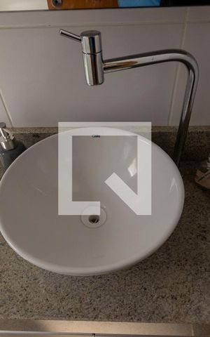 Apartamento para alugar com 43m², 2 quartos e 1 vaga Apartamento para alugar com 43m², 2 quartos e 1 vagaBanheiro