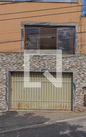 Casa à venda com 1080m², 5 quartos e 6 vagasFachada