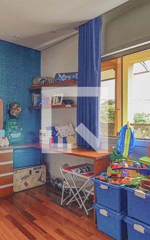 Casa à venda com 1080m², 5 quartos e 6 vagasQuarto 1