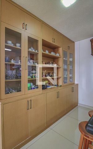 Casa à venda com 1080m², 5 quartos e 6 vagasCozinha