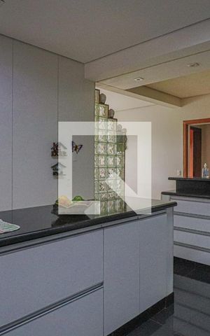 Casa à venda com 1080m², 5 quartos e 6 vagasCozinha