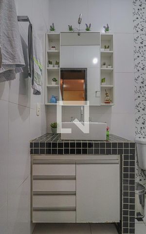 Casa à venda com 1080m², 5 quartos e 6 vagasBanheiro Quarto Suíte