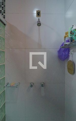 Casa à venda com 1080m², 5 quartos e 6 vagasBanheiro Quarto Suíte
