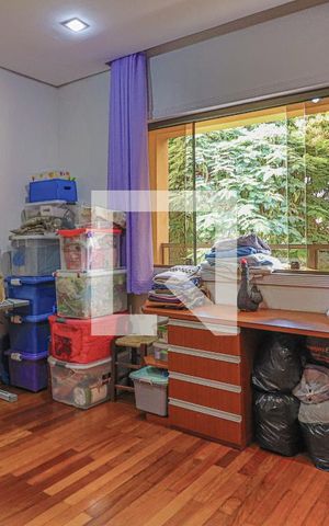 Casa à venda com 1080m², 5 quartos e 6 vagasQuarto 2
