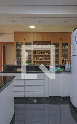 Casa à venda com 1080m², 5 quartos e 6 vagasCozinha