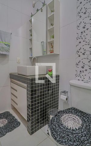 Casa à venda com 1080m², 5 quartos e 6 vagasBanheiro Quarto Suíte