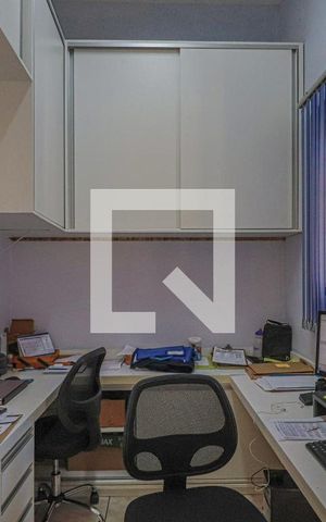 Casa à venda com 1080m², 5 quartos e 6 vagasSala 1
