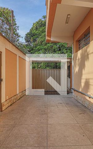Casa à venda com 1080m², 5 quartos e 6 vagasGaragem