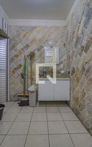 Casa à venda com 1080m², 5 quartos e 6 vagasBanheiro