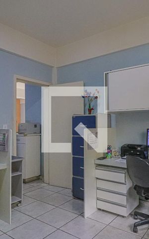 Casa à venda com 1080m², 5 quartos e 6 vagasSala 7