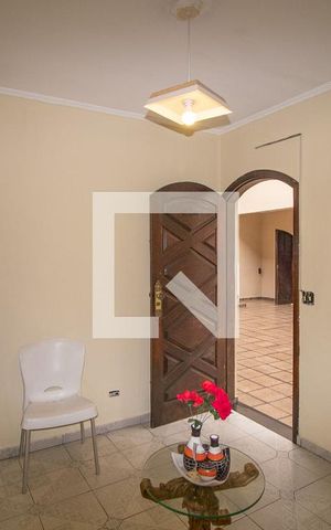 Casa à venda com 360m², 5 quartos e 6 vagasCasa 2 - Sala