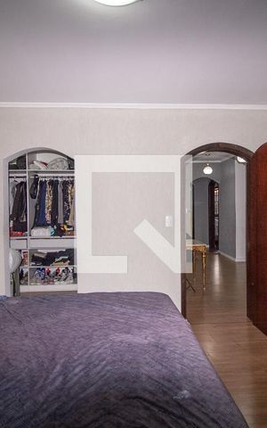 Casa à venda com 360m², 5 quartos e 6 vagasSuíte