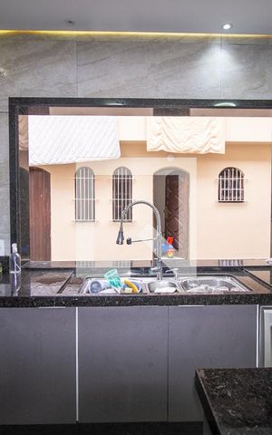 Casa à venda com 360m², 5 quartos e 6 vagasCozinha