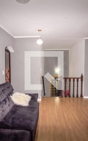Casa à venda com 360m², 5 quartos e 6 vagasHall