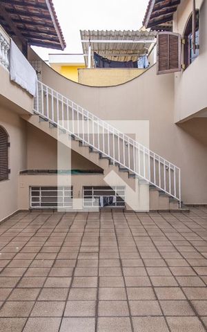 Casa à venda com 360m², 5 quartos e 6 vagasQuintal