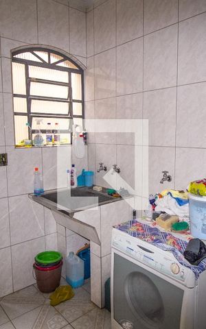 Casa à venda com 360m², 5 quartos e 6 vagasÁrea de Serviço