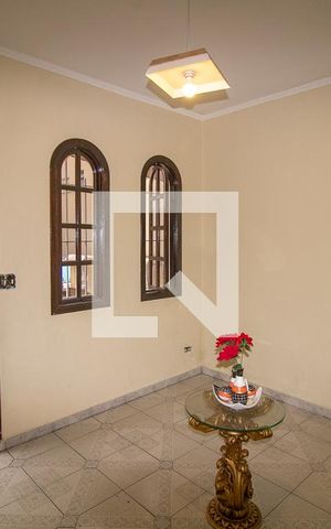Casa à venda com 360m², 5 quartos e 6 vagasCasa 2 - Sala