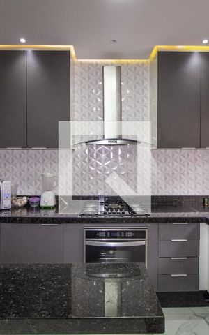 Casa à venda com 360m², 5 quartos e 6 vagasCozinha