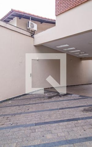 Casa à venda com 360m², 5 quartos e 6 vagasGaragem