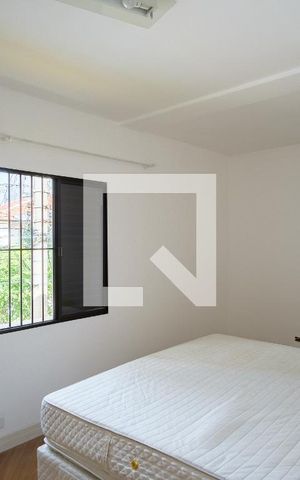 Casa para alugar com 250m², 4 quartos e 3 vagas Casa para alugar com 250m², 4 quartos e 3 vagasSuíte