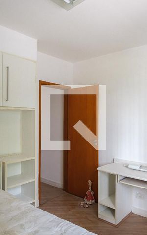 Casa para alugar com 250m², 4 quartos e 3 vagas Casa para alugar com 250m², 4 quartos e 3 vagasQuarto 1