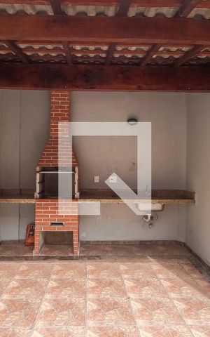 Casa de condomínio à venda com 75m², 2 quartos e 2 vagas Casa de condomínio à venda com 75m², 2 quartos e 2 vagasChurrasqueira